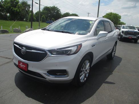Used 2019 Buick Enclave Premium FWD image 11
