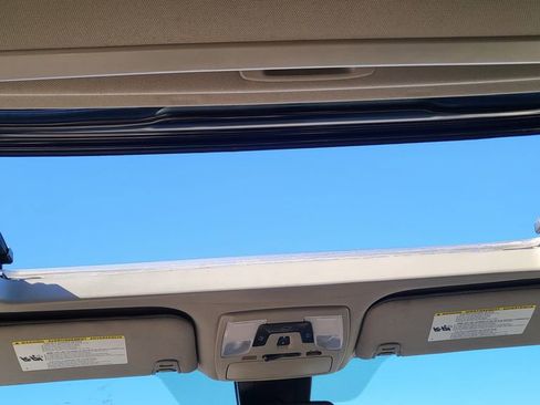 Used 2018 Toyota Sienna XLE w/ XLE Navigation Package image 37