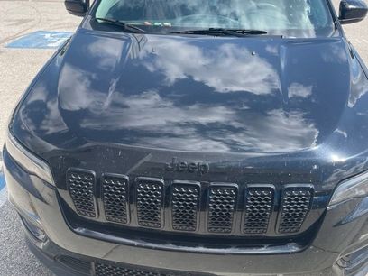 Used 2022 Jeep Cherokee Latitude w/ Sun & Sound Group
