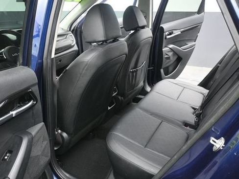 Used 2022 Kia Seltos EX AWD/4WD image 13