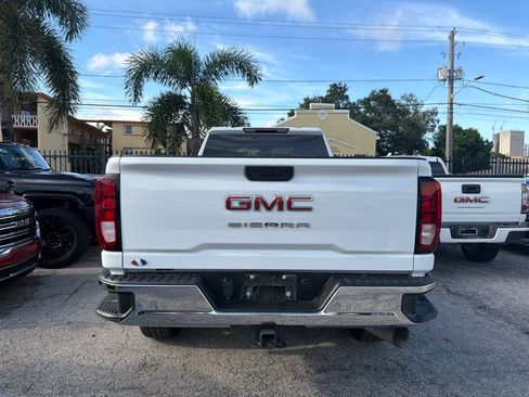 Used 2024 GMC Sierra 2500 Pro AWD/4WD image 9