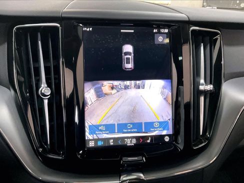 Used 2025 Volvo XC60 B5 Core w/ Protection Package Premier image 23