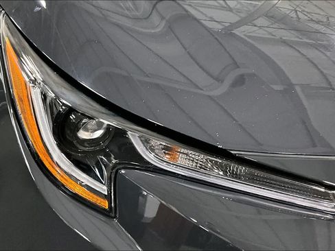 Used 2024 Toyota Corolla LE FWD image 28