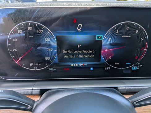 Used 2025 Mercedes-Benz GLE 350 4MATIC image 28