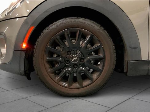 Used 2017 MINI Cooper 2-Door Hardtop image 10