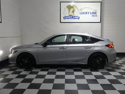Used 2025 Honda Civic Sport image 7