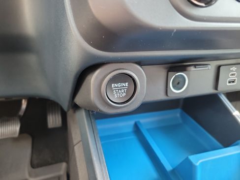 Used 2025 Ford Maverick XLT w/ XLT Luxury Package FWD image 32