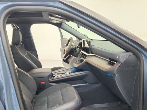 Used 2025 Ford Explorer ST w/ Sun And Sound Package AWD/4WD image 35