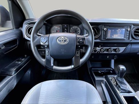 Used 2019 Toyota Tacoma SR AWD/4WD image 6