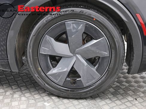 Used 2023 Toyota Prius LE FWD image 32