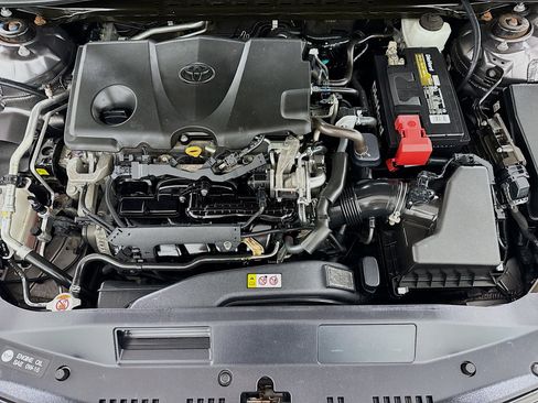 Certified 2019 Toyota Camry XSE FWD image 10