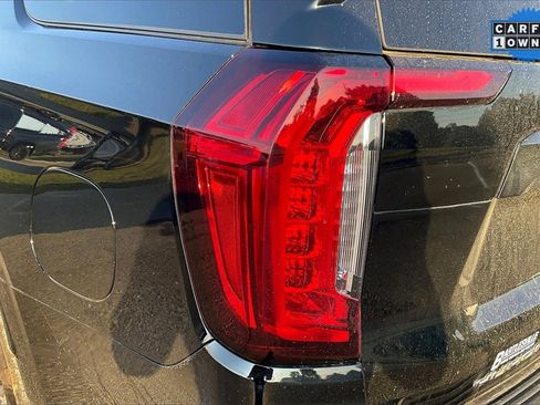 Used 2023 GMC Yukon Denali Ultimate image 30