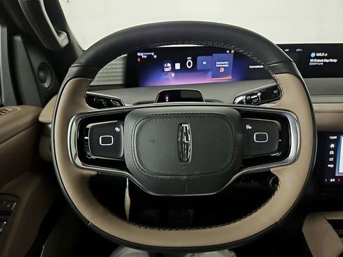 New 2026 Lincoln Navigator L Black Label AWD/4WD image 17