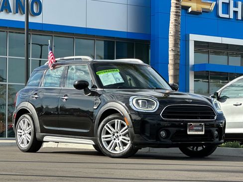 Used 2022 MINI Cooper Countryman image 2