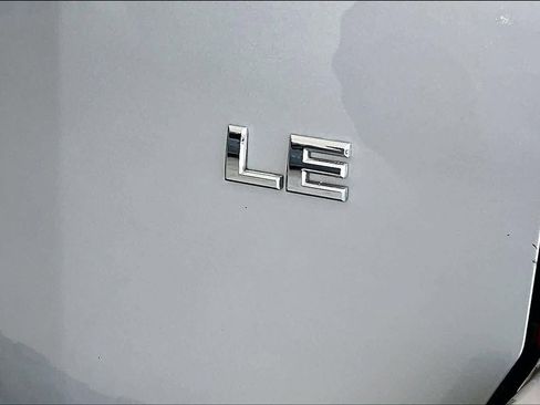 Used 2005 Nissan Pathfinder LE RWD image 9