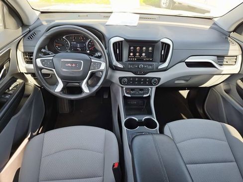 Used 2022 GMC Terrain SLE image 6