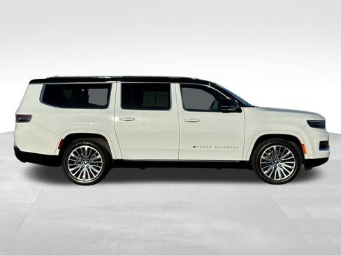 Used 2024 Jeep Grand Wagoneer L Series III AWD/4WD image 6