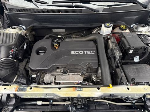 Used 2018 Chevrolet Equinox Premier image 13