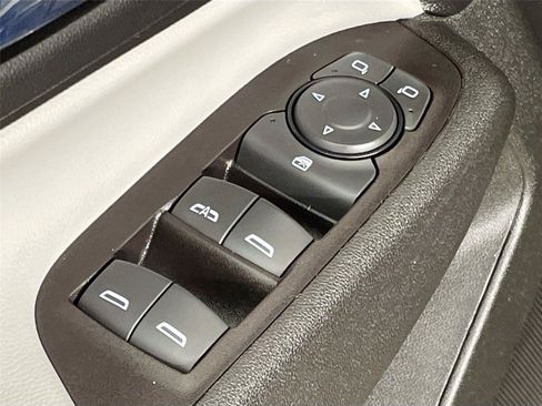 Used 2022 Chevrolet Equinox LS AWD/4WD image 19