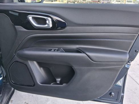 New 2026 Jeep Compass Latitude image 24