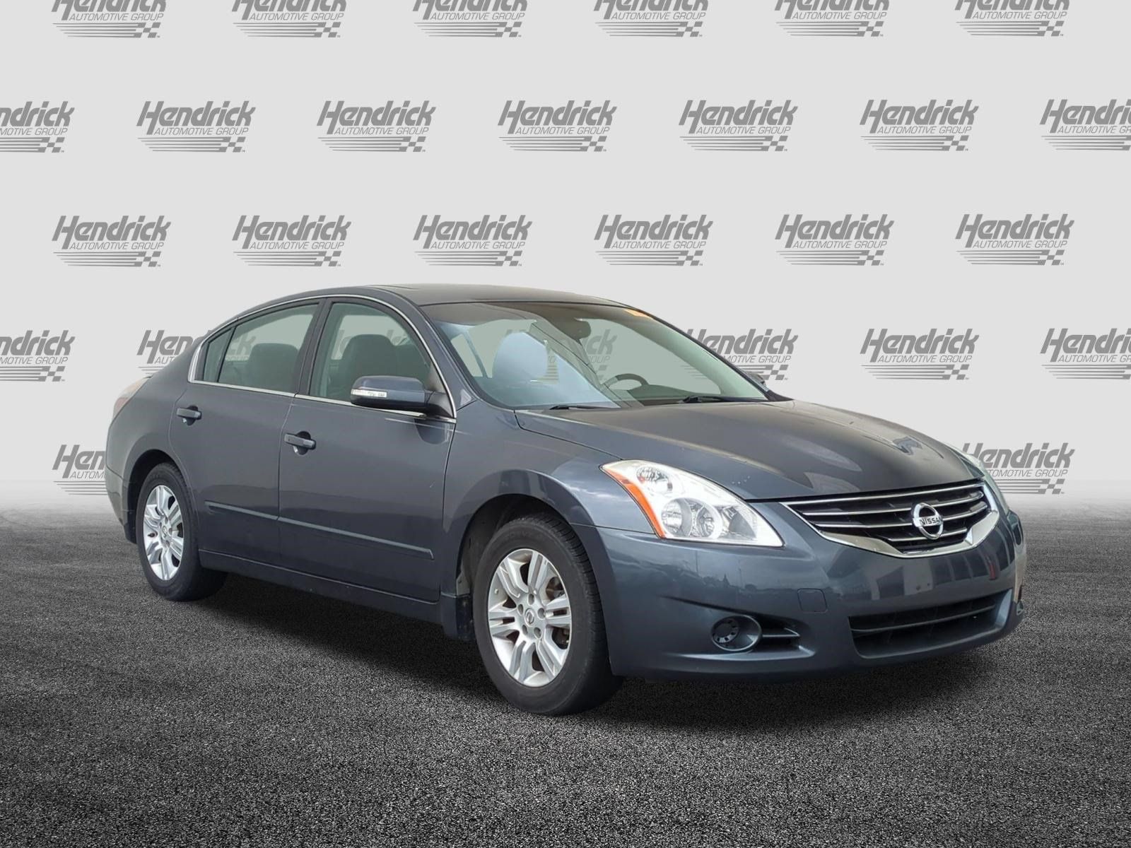 Used 2012 Nissan Altima 2.5 SL w/ 2.5SL Pkg FWD image 2