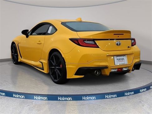 New 2026 Toyota GR86 YUZU Limited image 4