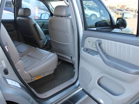 Used 2003 Toyota Sequoia Limited RWD image 29