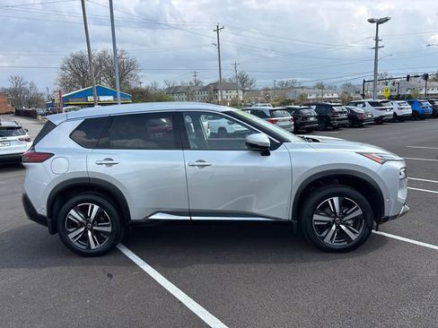 Used 2021 Nissan Rogue Platinum image 30