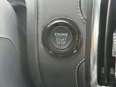 Used 2025 Ford Expedition Platinum AWD/4WD image 24