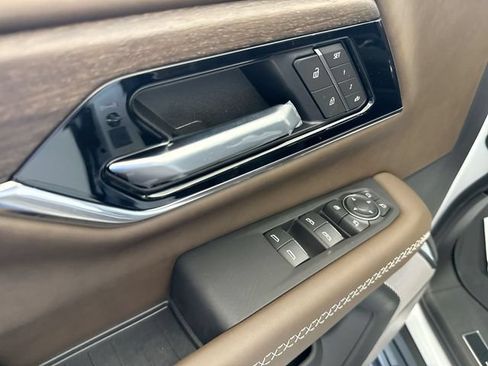 New 2026 GMC Yukon XL Denali Ultimate AWD/4WD image 24