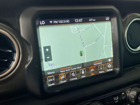 Used 2022 Jeep Wrangler Unlimited Rubicon 4xe w/ Cold Weather Group AWD/4WD image 8