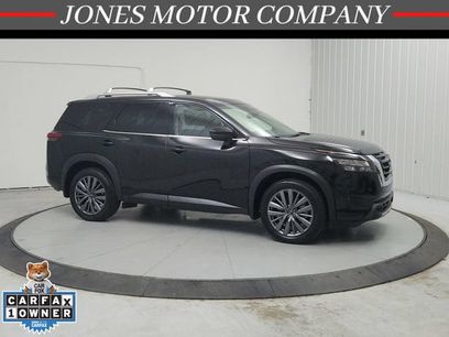 Used 2025 Nissan Pathfinder SL w/ SL Premium Package