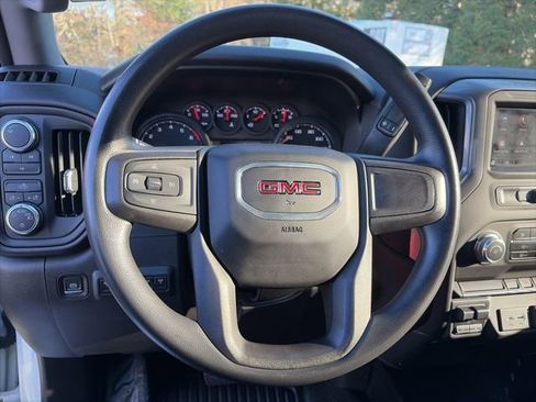 Used 2022 GMC Sierra 3500 Pro w/ Convenience Package image 19