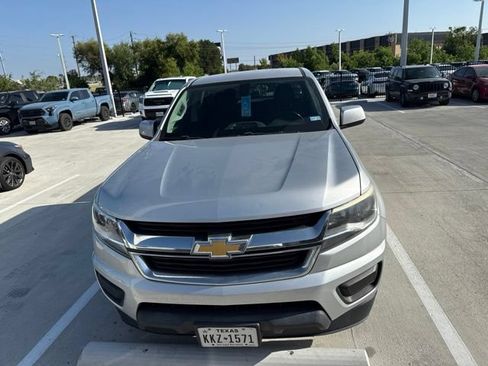 Used 2018 Chevrolet Colorado LT RWD image 3