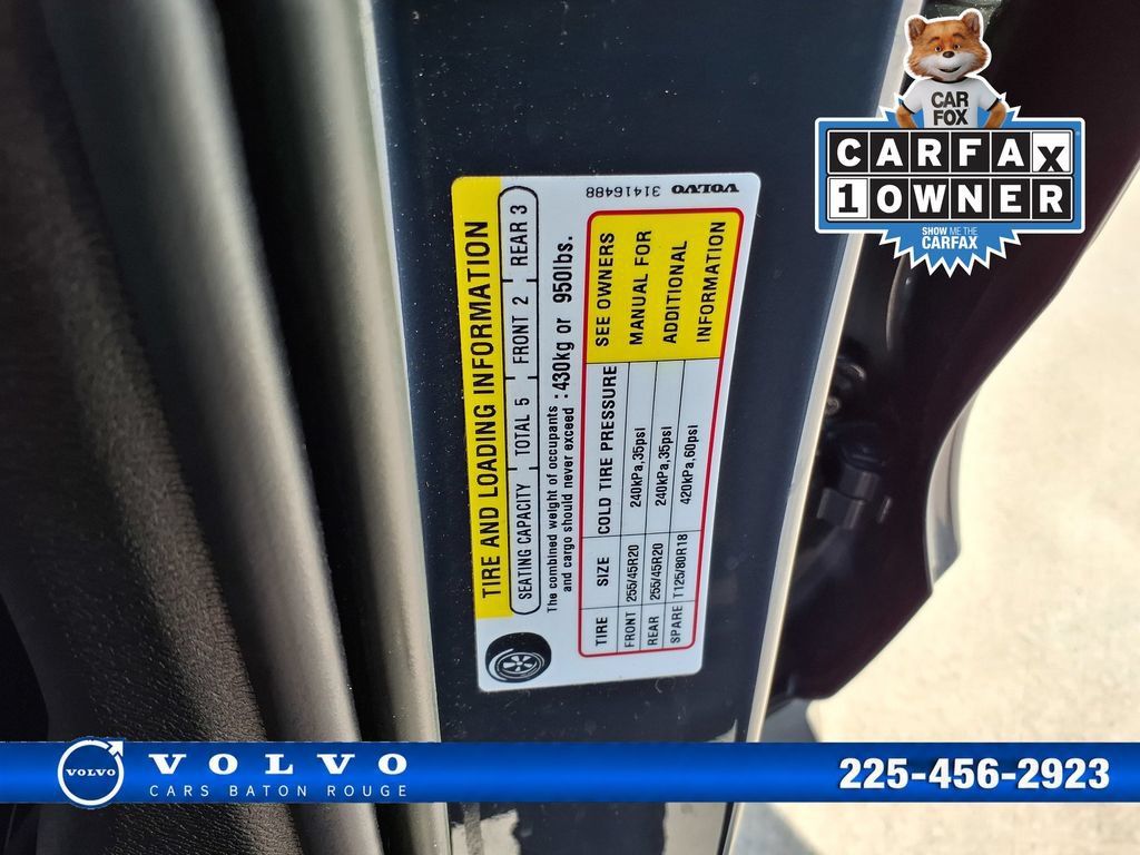 Certified 2023 Volvo XC60 B5 Plus w/ Climate Package AWD/4WD image 37