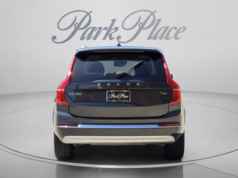 Certified 2022 Volvo XC90 T6 Inscription AWD/4WD image 4