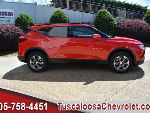 Used 2024 Chevrolet Blazer LT FWD image 12