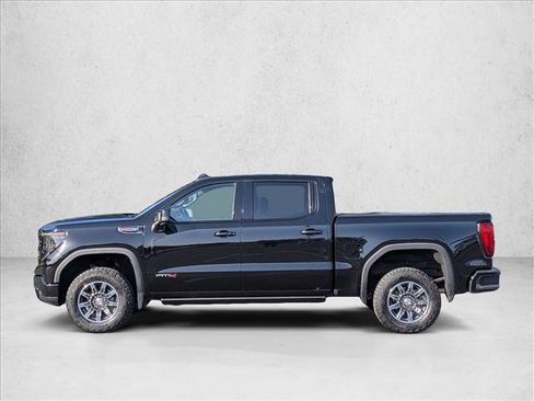 Used 2024 GMC Sierra 1500 AT4 w/ Technology Package AWD/4WD image 9