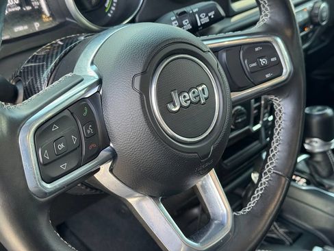 Used 2023 Jeep Wrangler Unlimited Sahara w/ Cold Weather Group AWD/4WD image 16