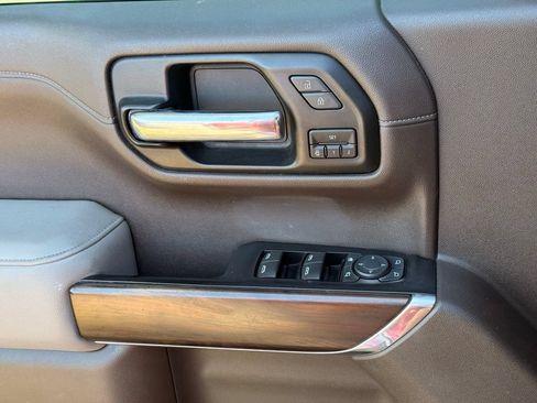Used 2019 GMC Sierra 1500 SLT AWD/4WD image 21