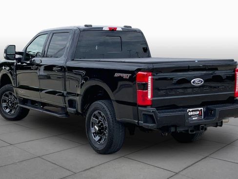 Used 2024 Ford F250 Lariat w/ Lariat Ultimate Package AWD/4WD image 11
