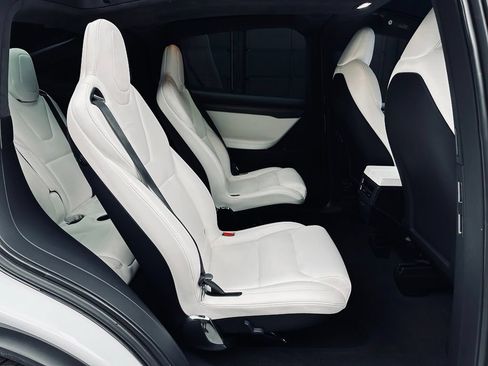 Used 2020 Tesla Model X Performance AWD/4WD image 20
