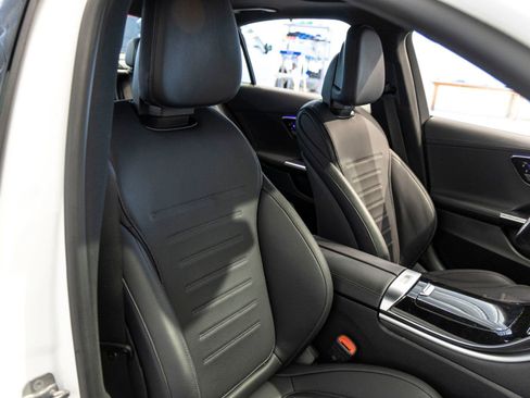 Used 2024 Mercedes-Benz C 300 Sedan image 27