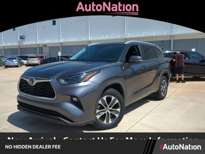 Used 2023 Toyota Highlander XLE