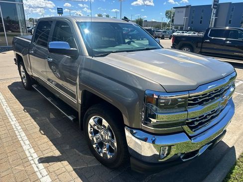 Used 2017 Chevrolet Silverado 1500 LTZ w/ Sport Package AWD/4WD image 5