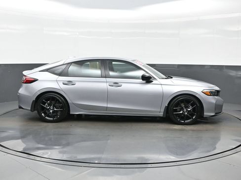 Used 2025 Honda Civic Sport image 7