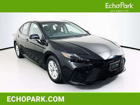 Used 2026 Toyota Camry LE FWD image 1