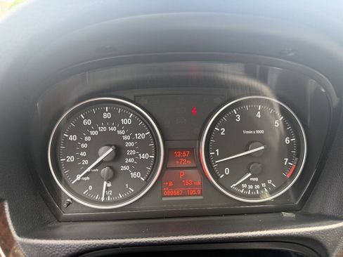 Used 2011 BMW 328i xDrive Sedan AWD/4WD image 14