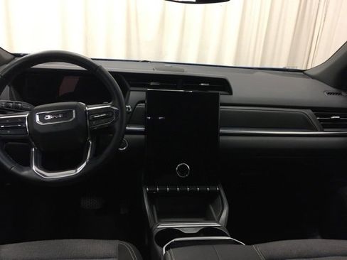 Used 2025 GMC Terrain Elevation image 19