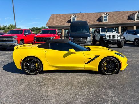 Used 2018 Chevrolet Corvette Stingray Convertible RWD image 22